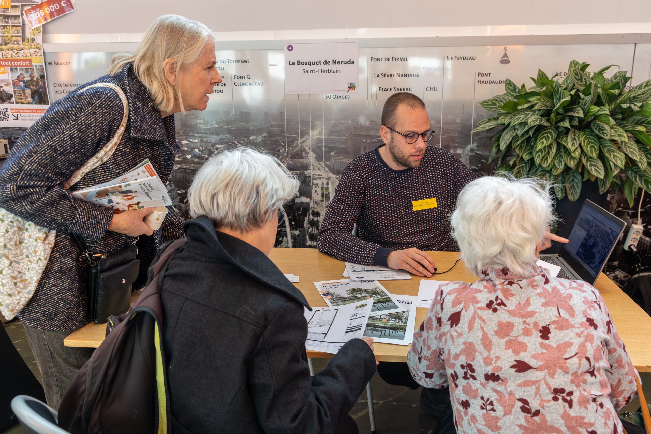 stand1 rencontres locales de l'habitat participatif 2025
